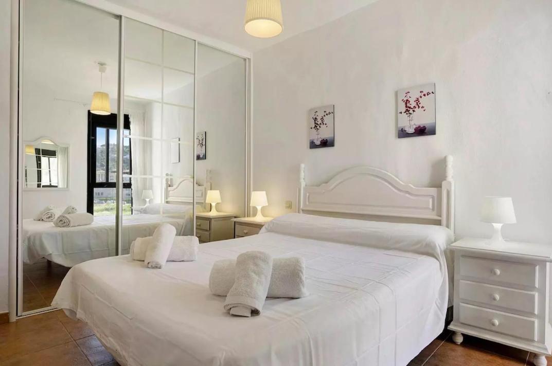 Semifrontal Con Vistas A Pie De Playawifi Apartment Захара де лос Атунес Екстериор снимка
